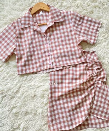 ของมือสอง เสื้อผ้า